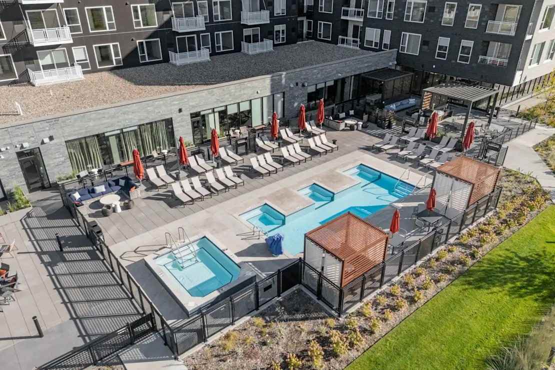 Wayzata & Hwy 169 #623 - Photo 4 of 23