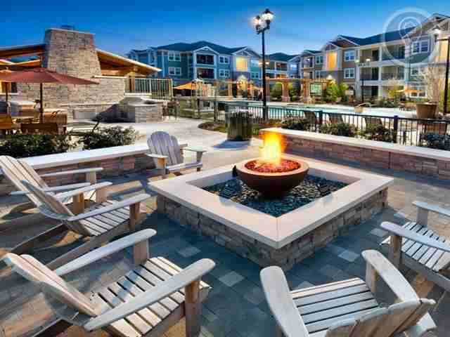 12554 Riata Trace Pkwy #11-819 - Photo 5 of 7