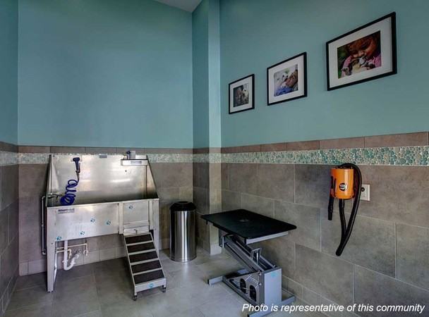 1801 E 51st St - Photo 6 of 12