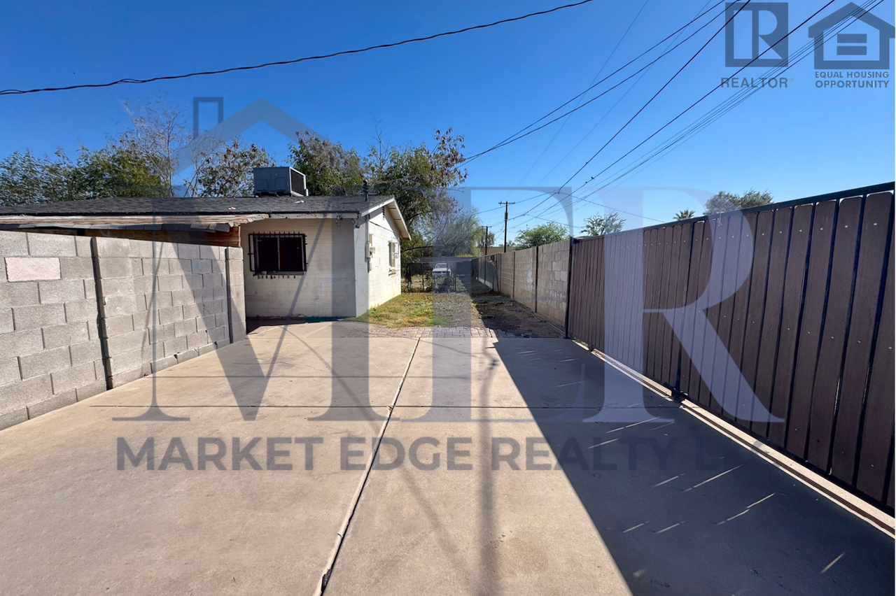 1927 E Sheridan St #B - Photo 7 of 30