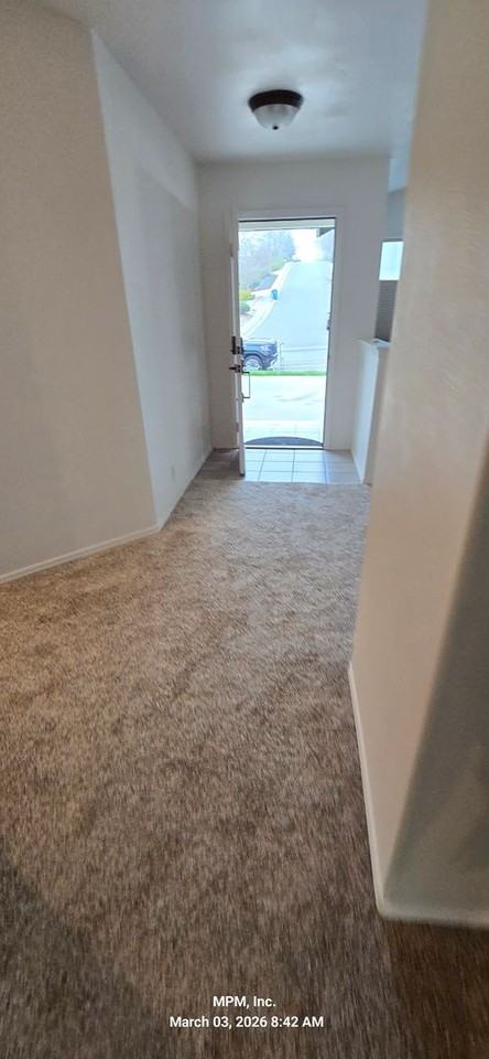 1612 Skyview Dr - Photo 3 of 22