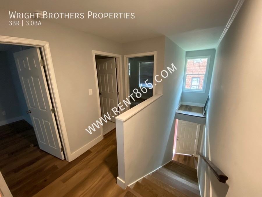 1705 Laurel Ave #2 - Photo 3 of 14