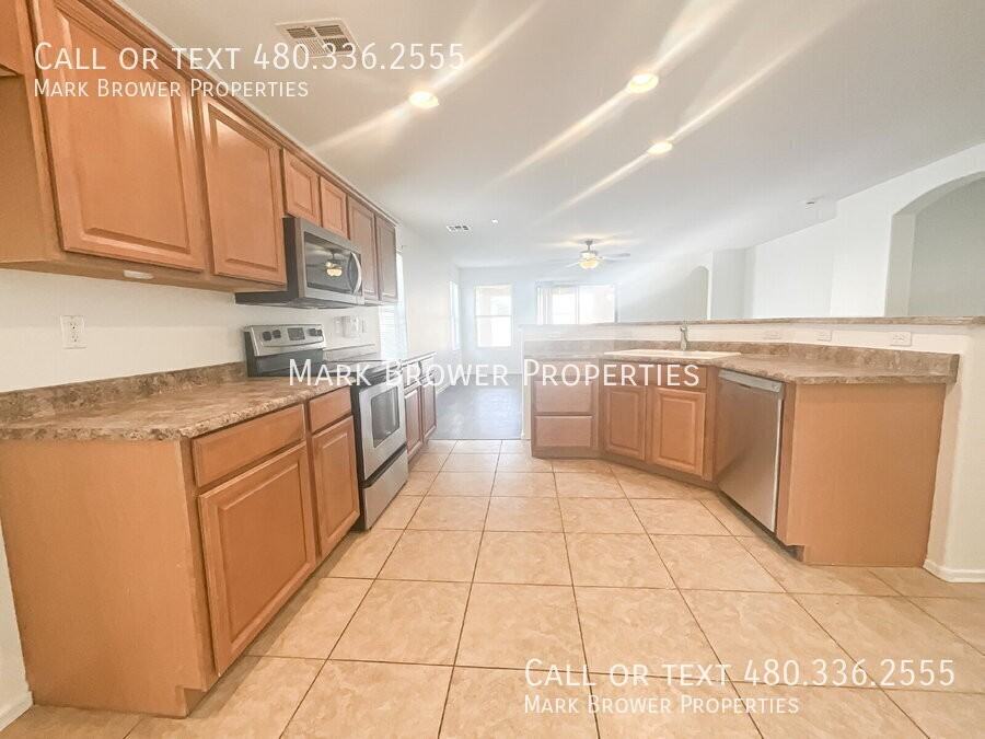 1492 E Leaf Rd - Photo 4 of 21