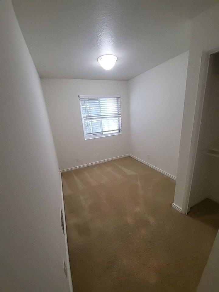 836 Main Street. - Photo 4 of 12