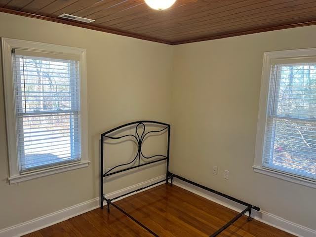 2514 Rolfe St - Photo 5 of 11