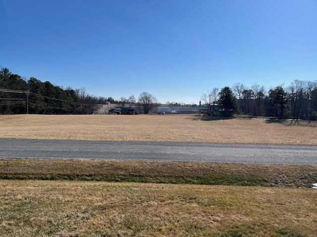 1197 E Tracy Grove Rd - Photo 2 of 14