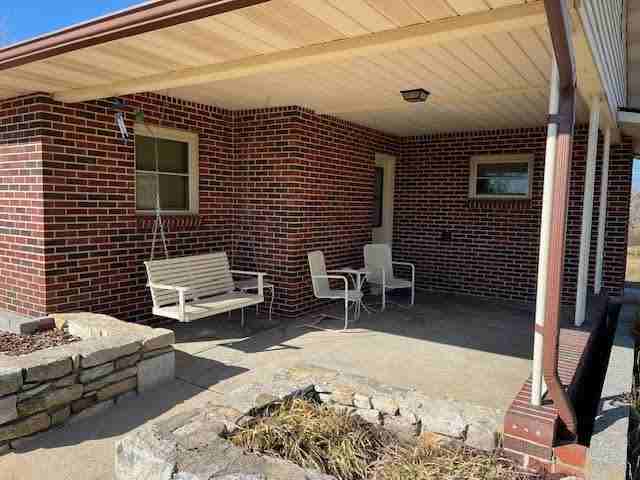 1197 E Tracy Grove Rd - Photo 3 of 14