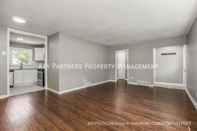 7517 Rainbow Dr - Photo 5 of 24