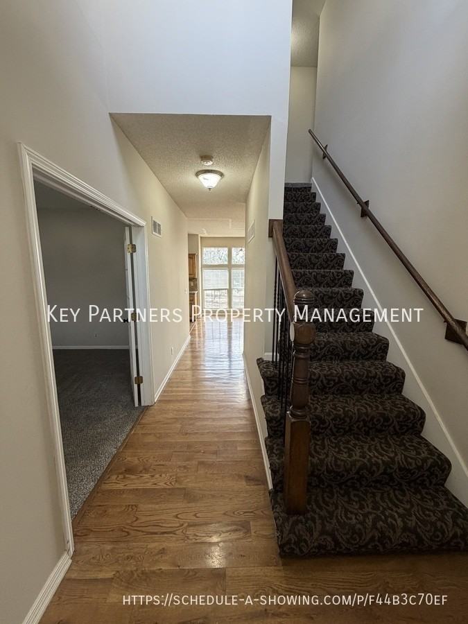 14720 Goodman St - Photo 2 of 23