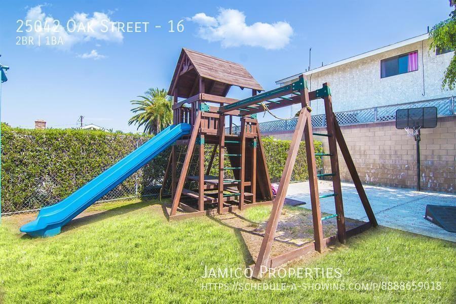 25042 Oak St #16 - Photo 3 of 23