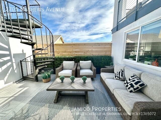 2705 Mathews Ave #2 - Photo 3 of 37