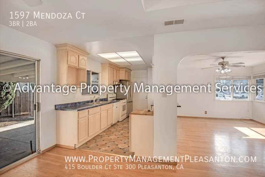 1597 Mendoza Ct - Photo 2 of 22