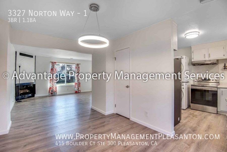 3327 Norton Way #1 - Photo 6 of 20