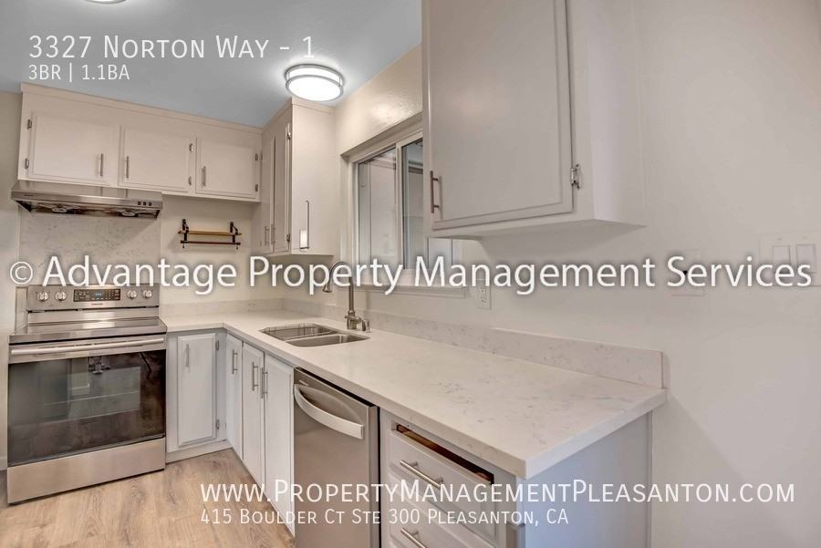 3327 Norton Way #1 - Photo 7 of 20