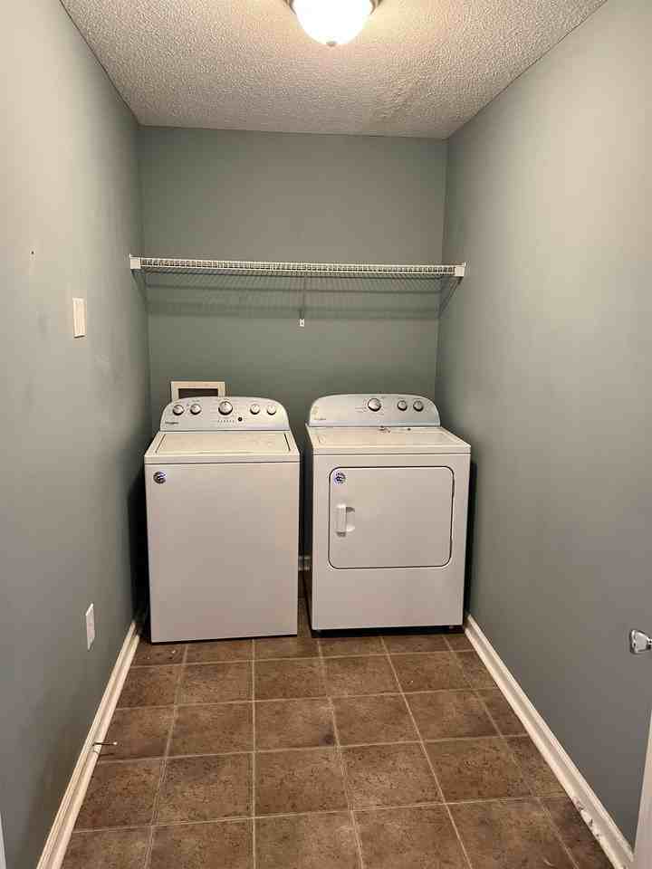 206 Antler Trl - Photo 4 of 11