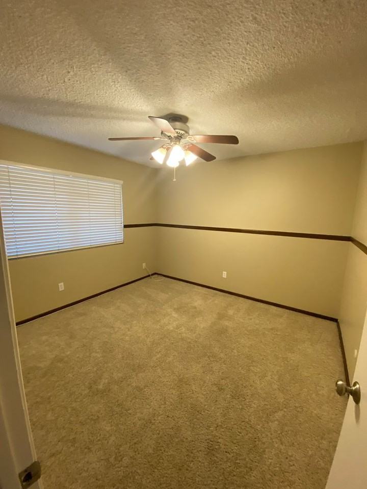 6701 Caswell Ave - Photo 6 of 10