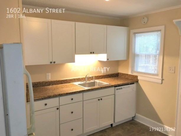 1602 Albany St - Photo 3 of 11