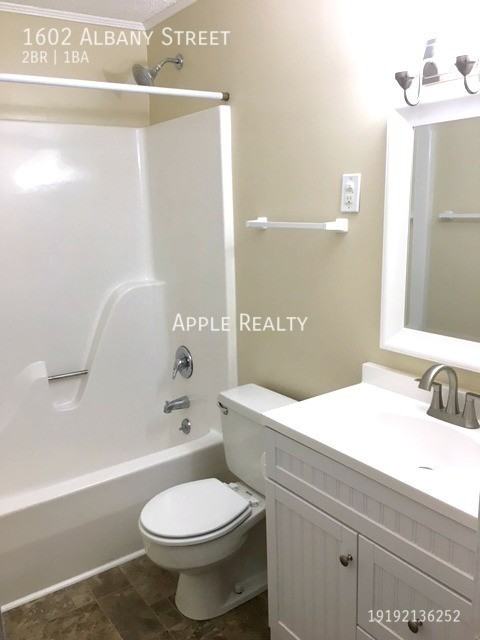 1602 Albany St - Photo 7 of 11