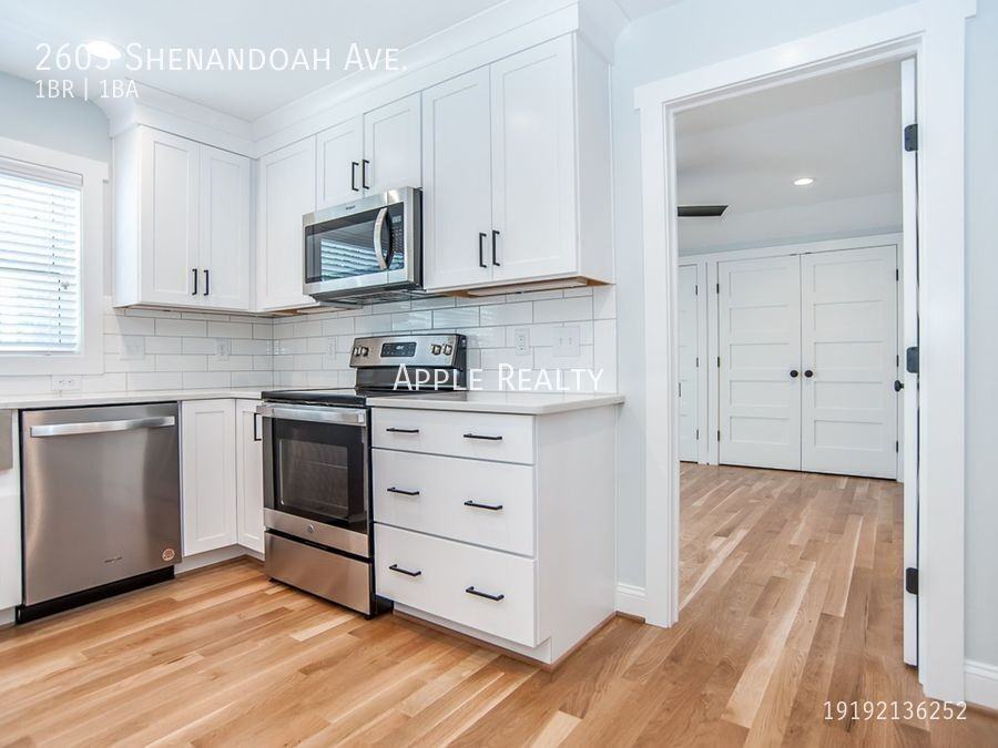 2603 Shenandoah Ave - Photo 3 of 14