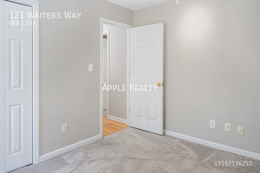 121 Waiters Way - Photo 5 of 34