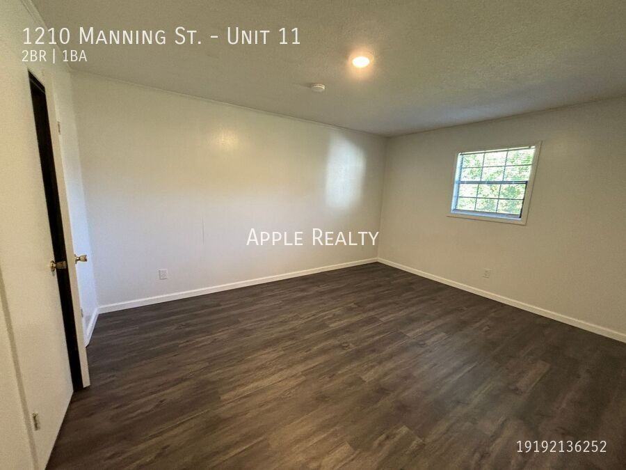 1210 Manning St #11 - Photo 5 of 7