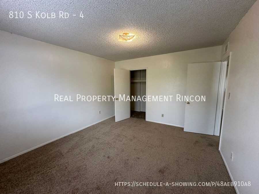 810 S Kolb Rd #4 - Photo 5 of 8