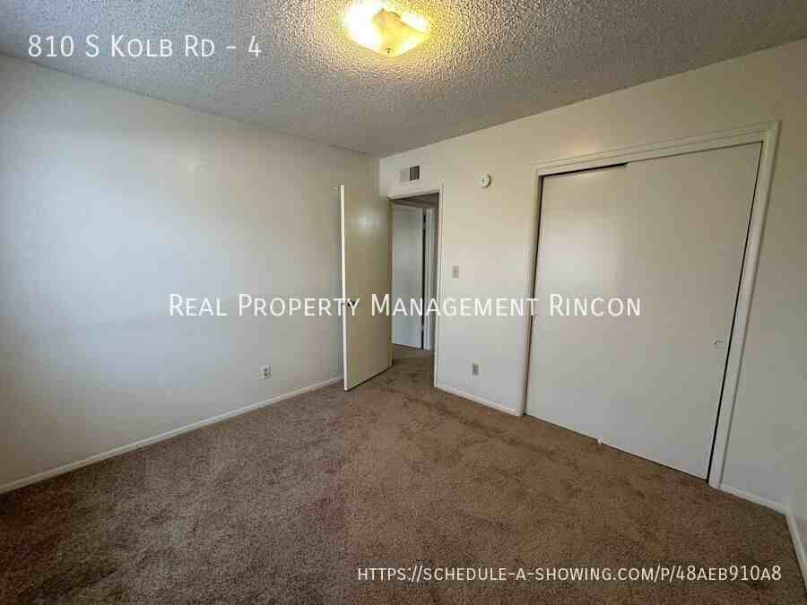810 S Kolb Rd #4 - Photo 7 of 8