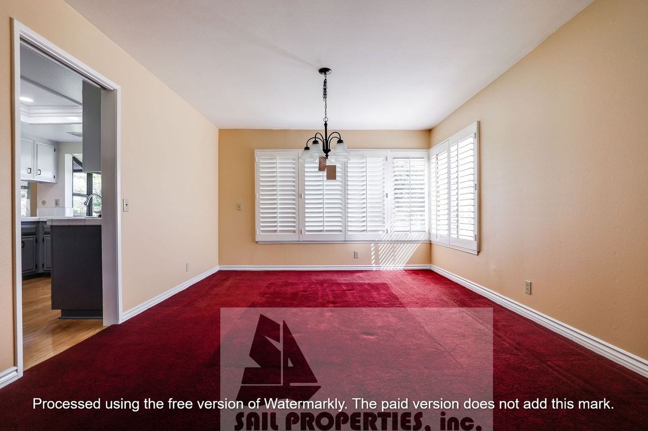 1818 Island Dr - Photo 3 of 20