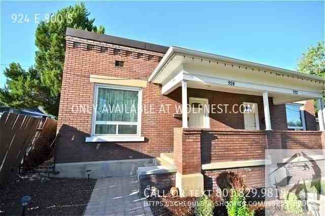 924 E 800 S - Photo 2 of 39