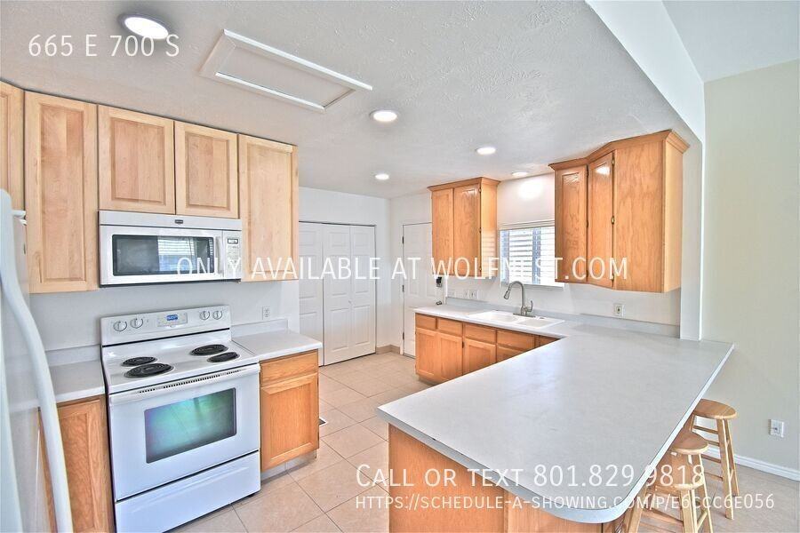 665 E 700 S - Photo 6 of 25