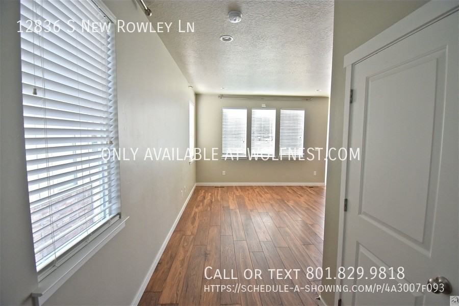 12836 S New Rowley Ln - Photo 2 of 32