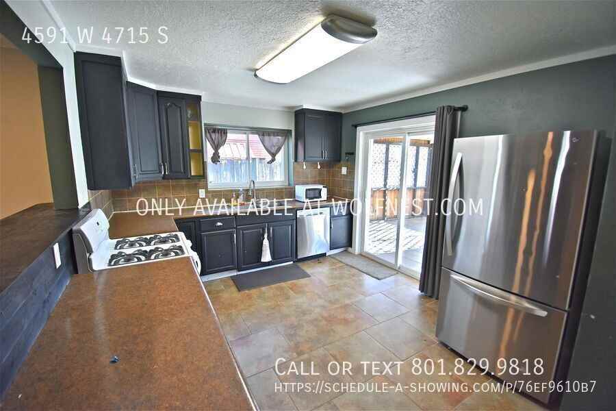 4591 W 4715 S - Photo 4 of 25