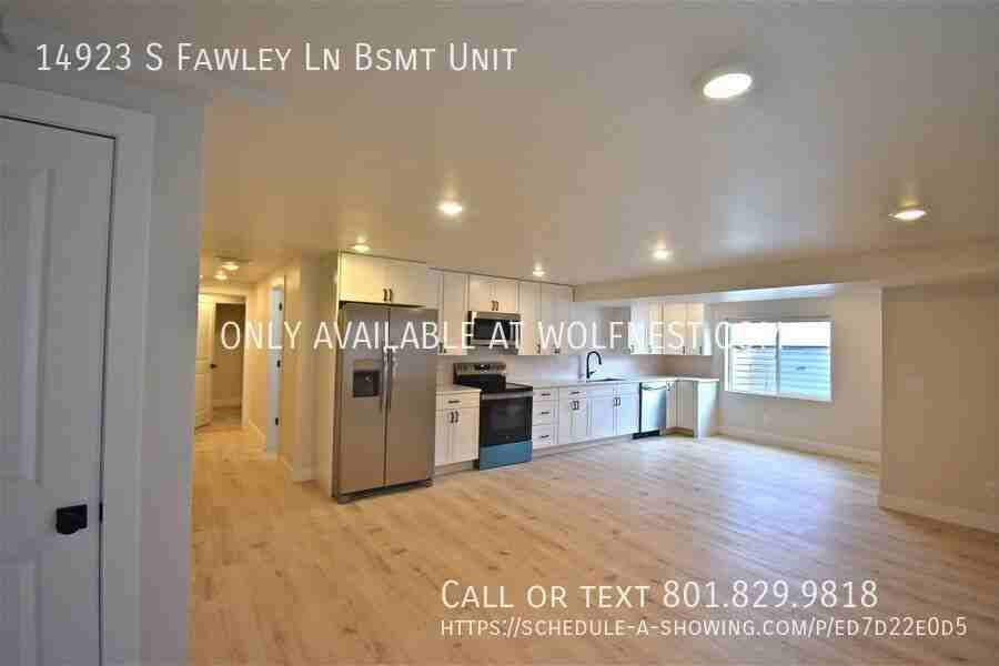 14923 S Fawley Ln Bsmt Unit - Photo 2 of 21