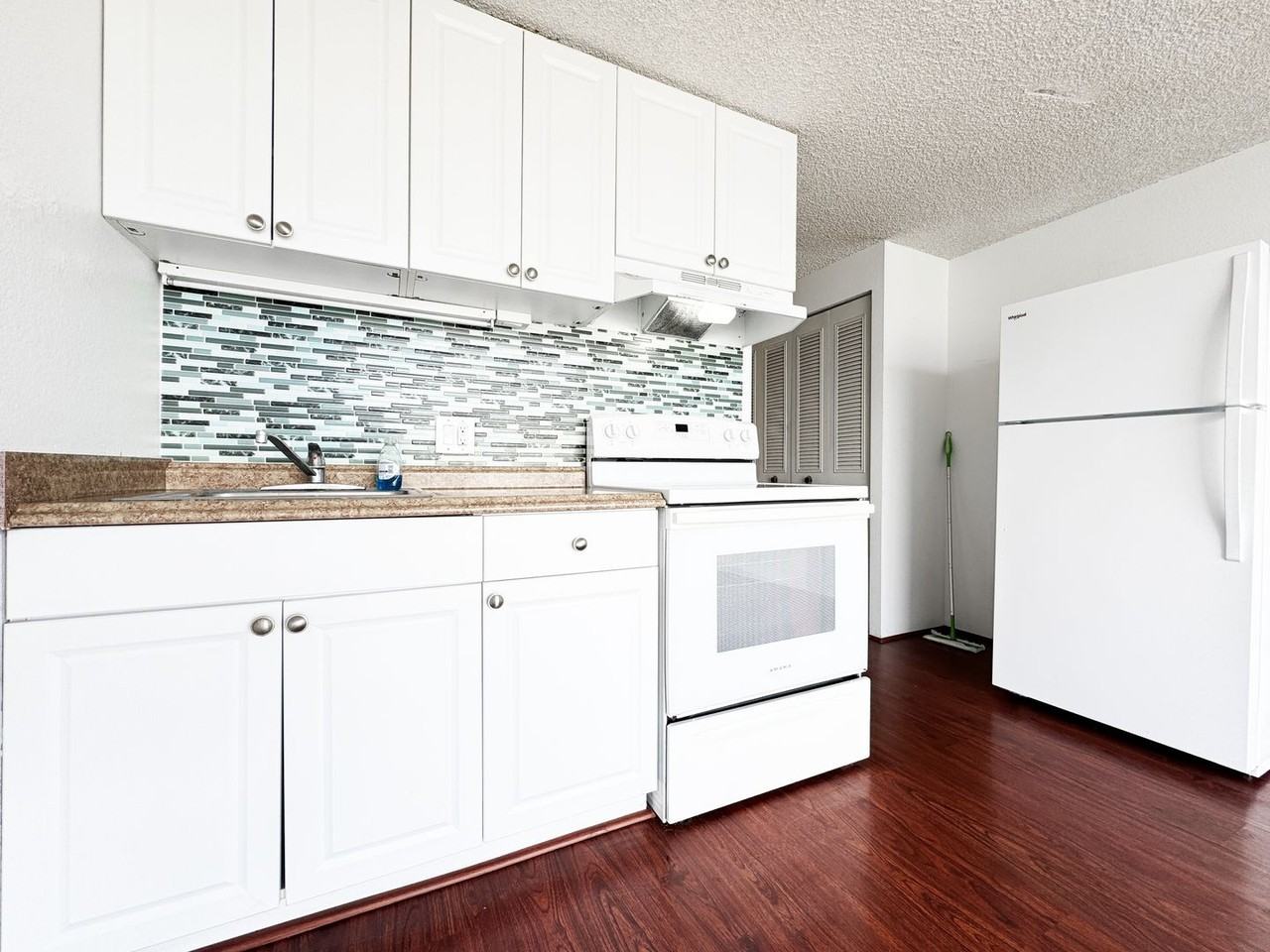 2211 Ala Wai Blvd #1914