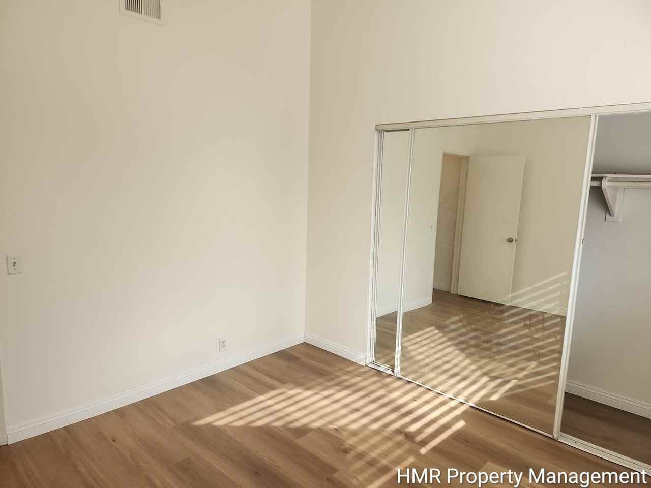 2216 Loggers Ln - Photo 6 of 27