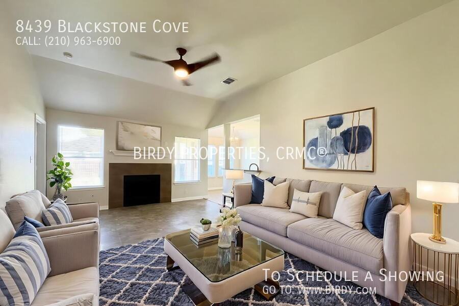 8439 Blackstone Cv - Photo 2 of 37