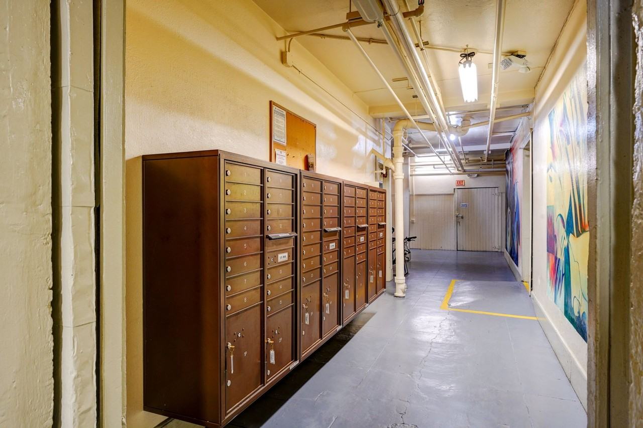 Imperial Arms Apartments - Photo 4 of 11