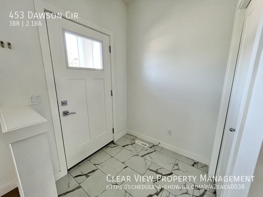 453 Dawson Cir - Photo 2 of 30