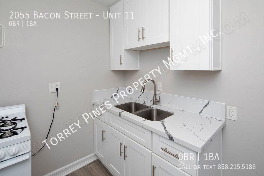 2055 Bacon St #11 - Photo 6 of 17