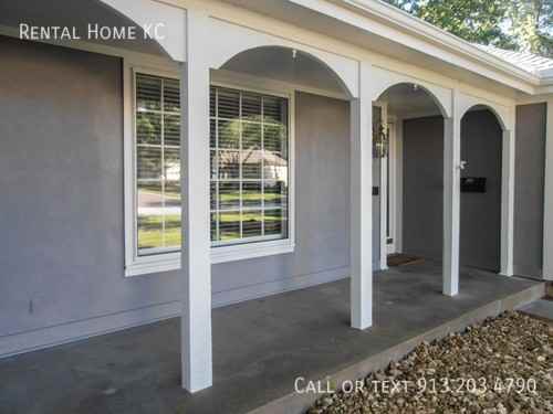 10047 Lamar Ave - Photo 2 of 29