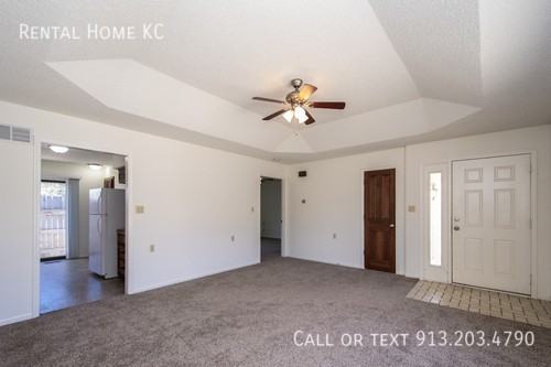 5908 Brittany St - Photo 3 of 25