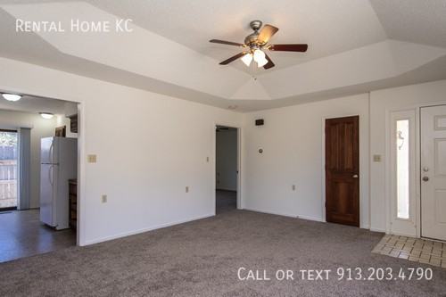 5908 Brittany St - Photo 4 of 25