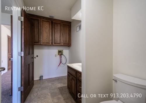 5908 Brittany St - Photo 6 of 25