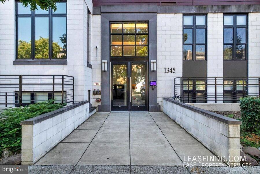 1345 K St Se #107 - Photo 2 of 23