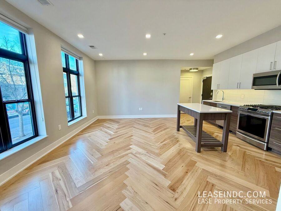 1345 K St Se #107 - Photo 6 of 23