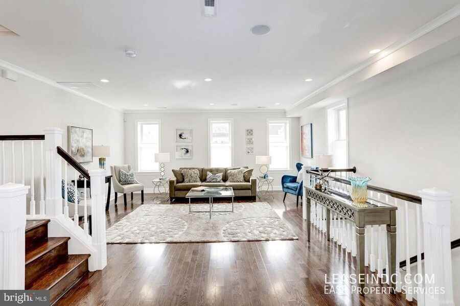 547 Park Rd Nw #2 - Photo 3 of 23