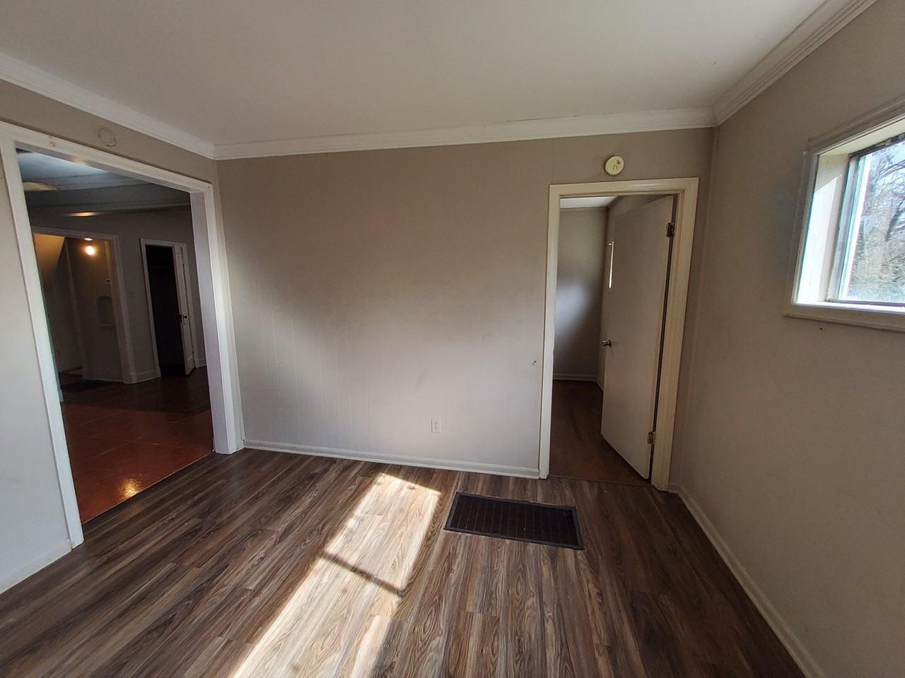 5737 Nail Rd - Photo 4 of 13