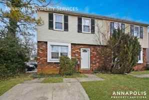 featured image of 920 Bank St