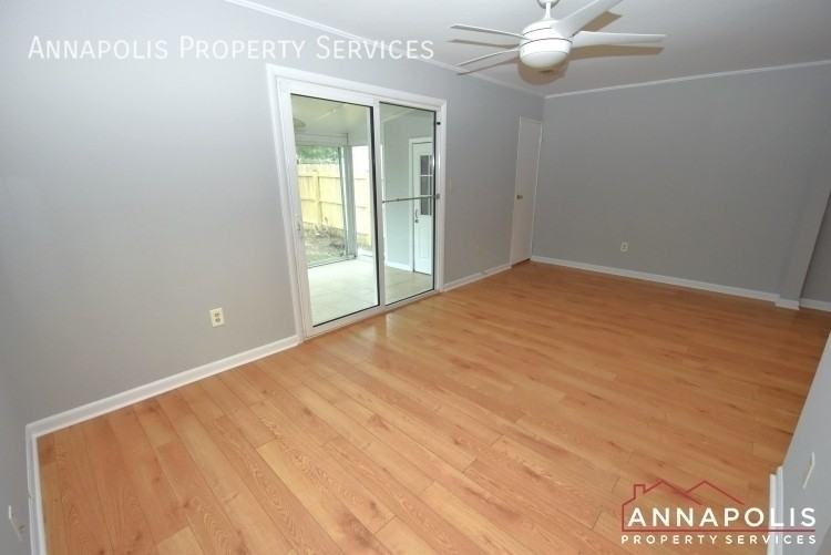 920 Bank St - Photo 7 of 22