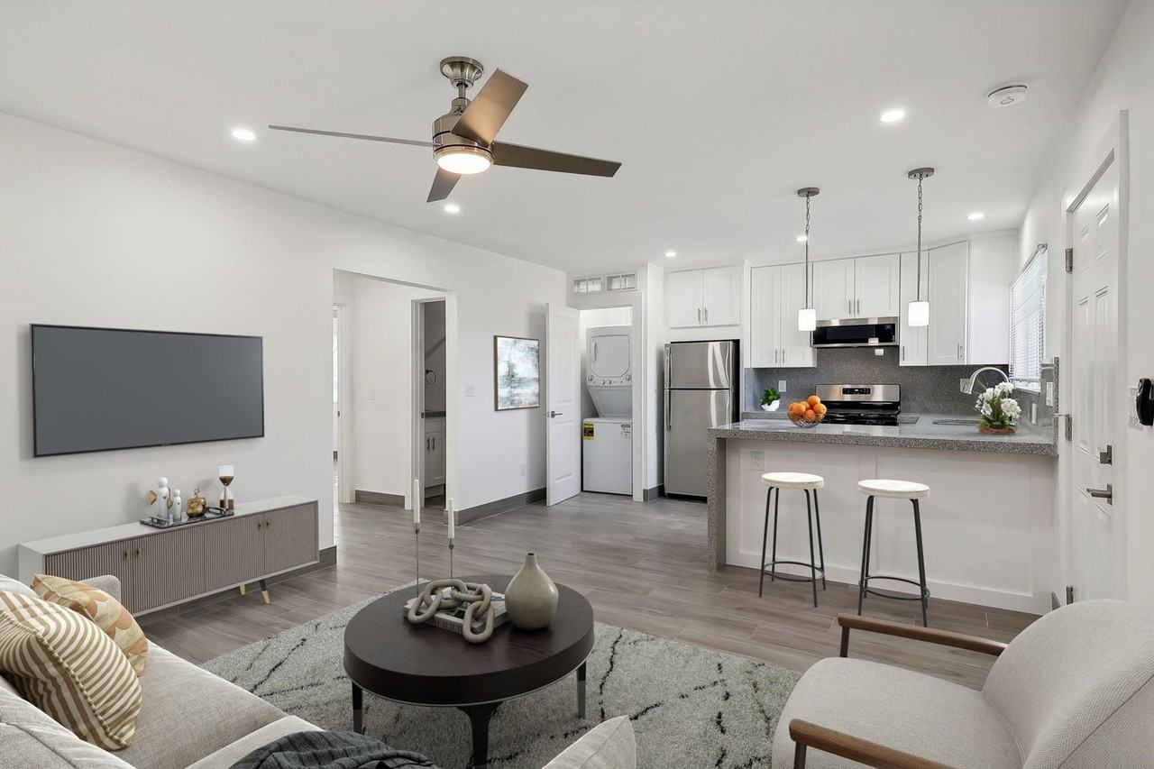 Palm Terrace Apartments - Photo 2 of 26